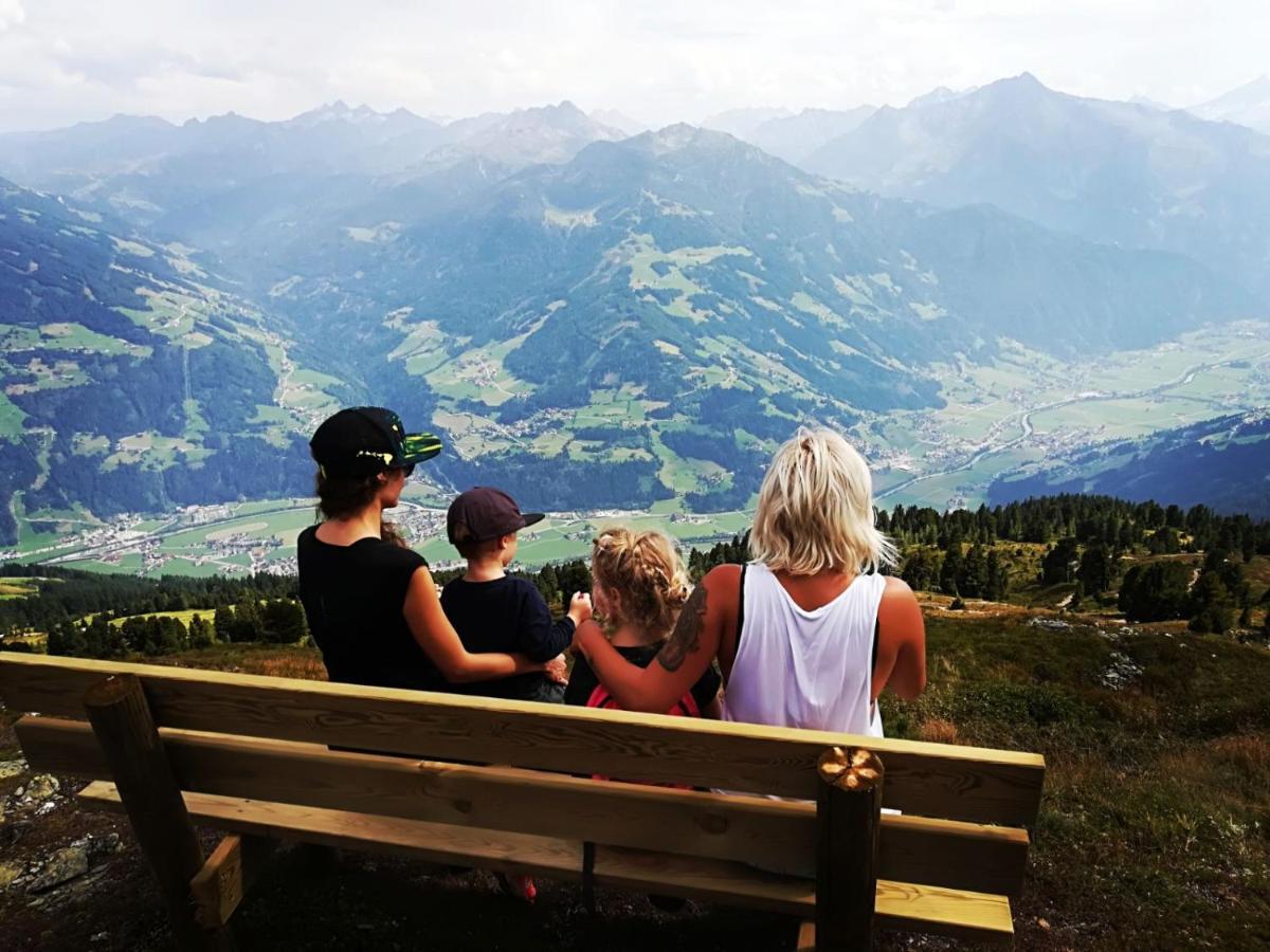 Haus Tirolerland Hotel Mayrhofen Buitenkant foto